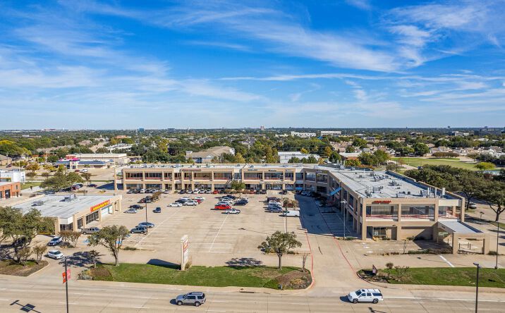 Pictures of Retail, Office, Restaurant property located at 2650 Midway Rd, Carrollton, TX 75006 for lease - image #1