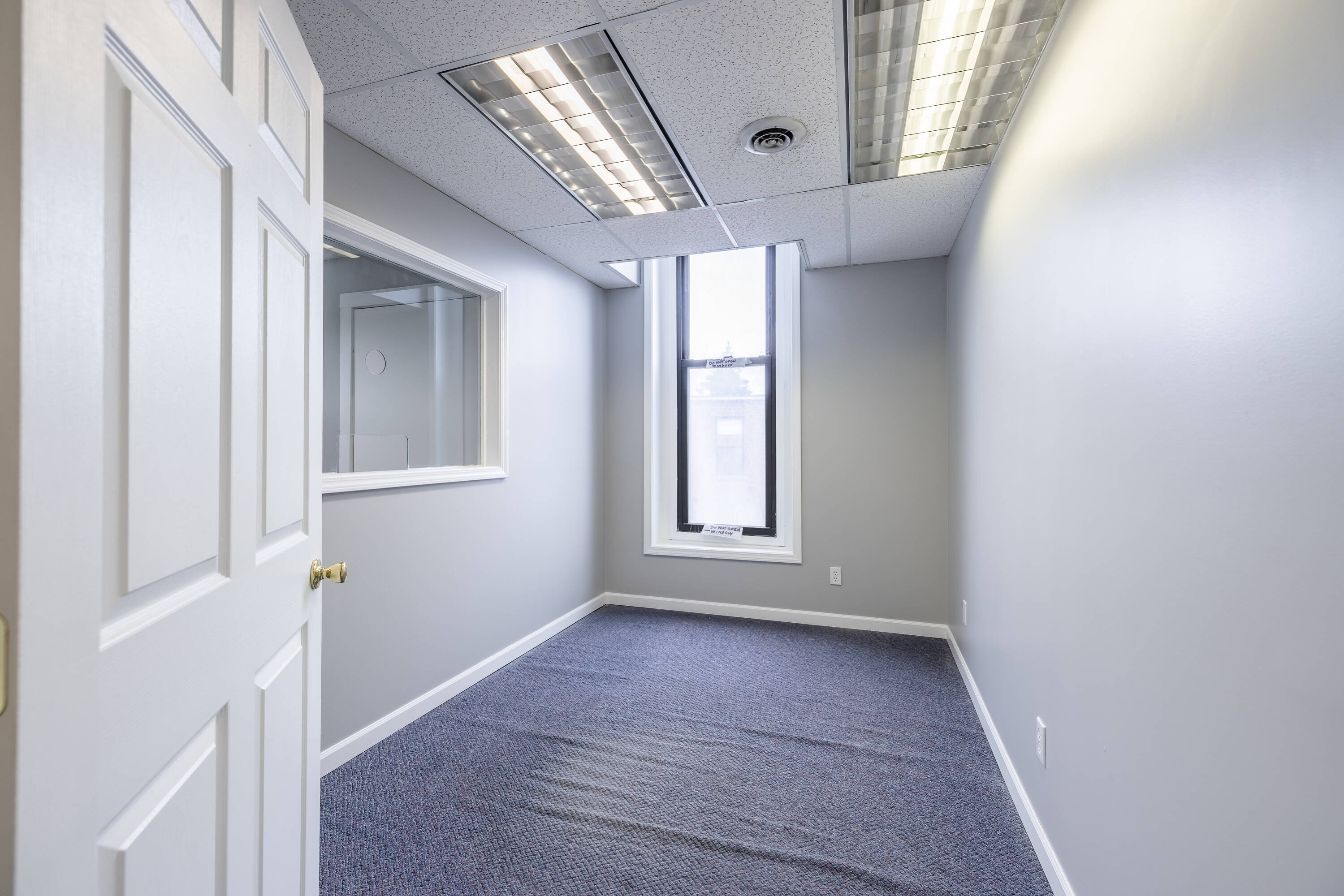 2 W Main St, Victor, NY 14564