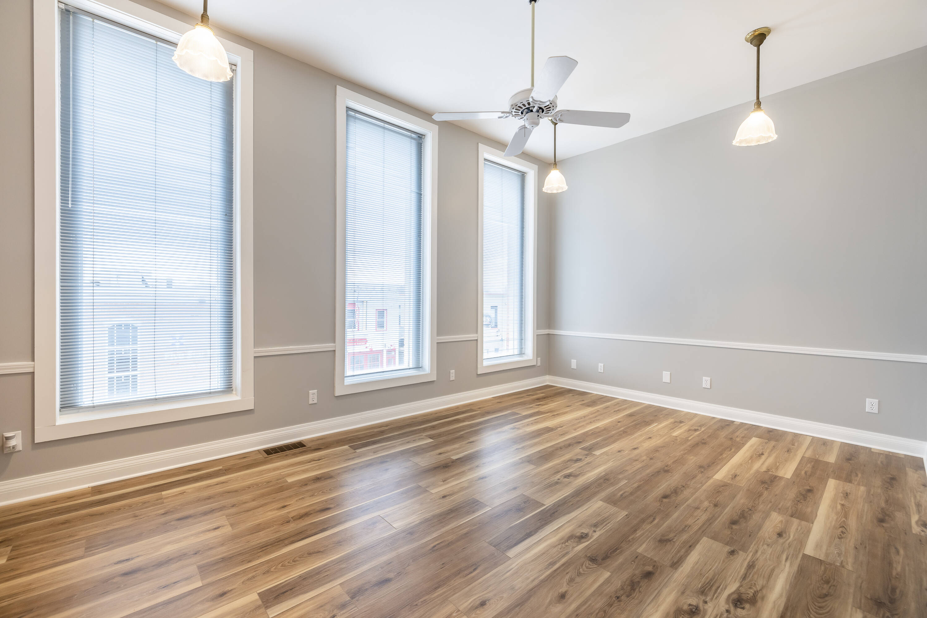 2 W Main St, Victor, NY 14564