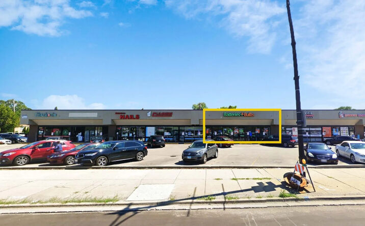 Pictures of Retail property located at 7101 W North Ave, Oak Park, IL 60302 for lease - image #1