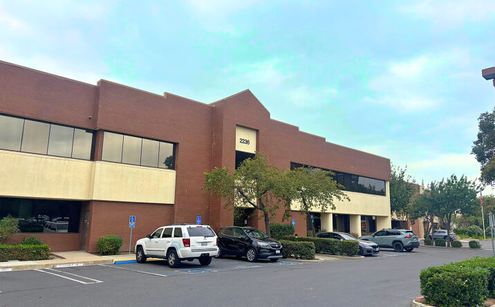 Pictures of Office property located at 2236 S Broadway, Santa Maria, CA 93454 for lease - image #1