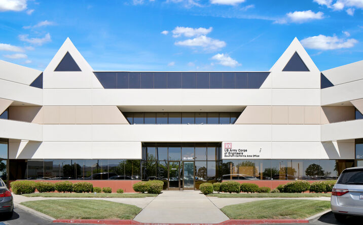 Pictures of Office property located at 40015 Sierra Hwy, Palmdale, CA 93550 for lease - image #1