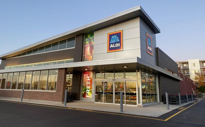 Pictures of Retail property located at 3021-3039 E. Michigan Avenue, Jackson, MI 49202 for lease - image #1