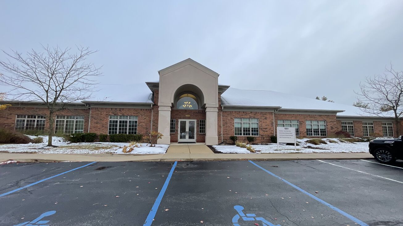 1001 Chestnut Hills Pkwy, Fort Wayne, IN 46814 Office Space for Lease