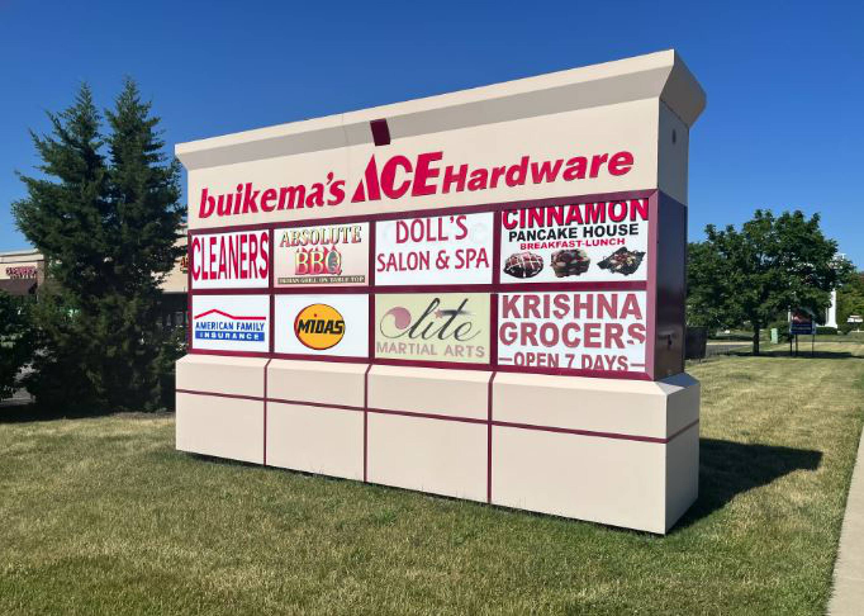 5019 Ace Ln, Naperville, IL 60564