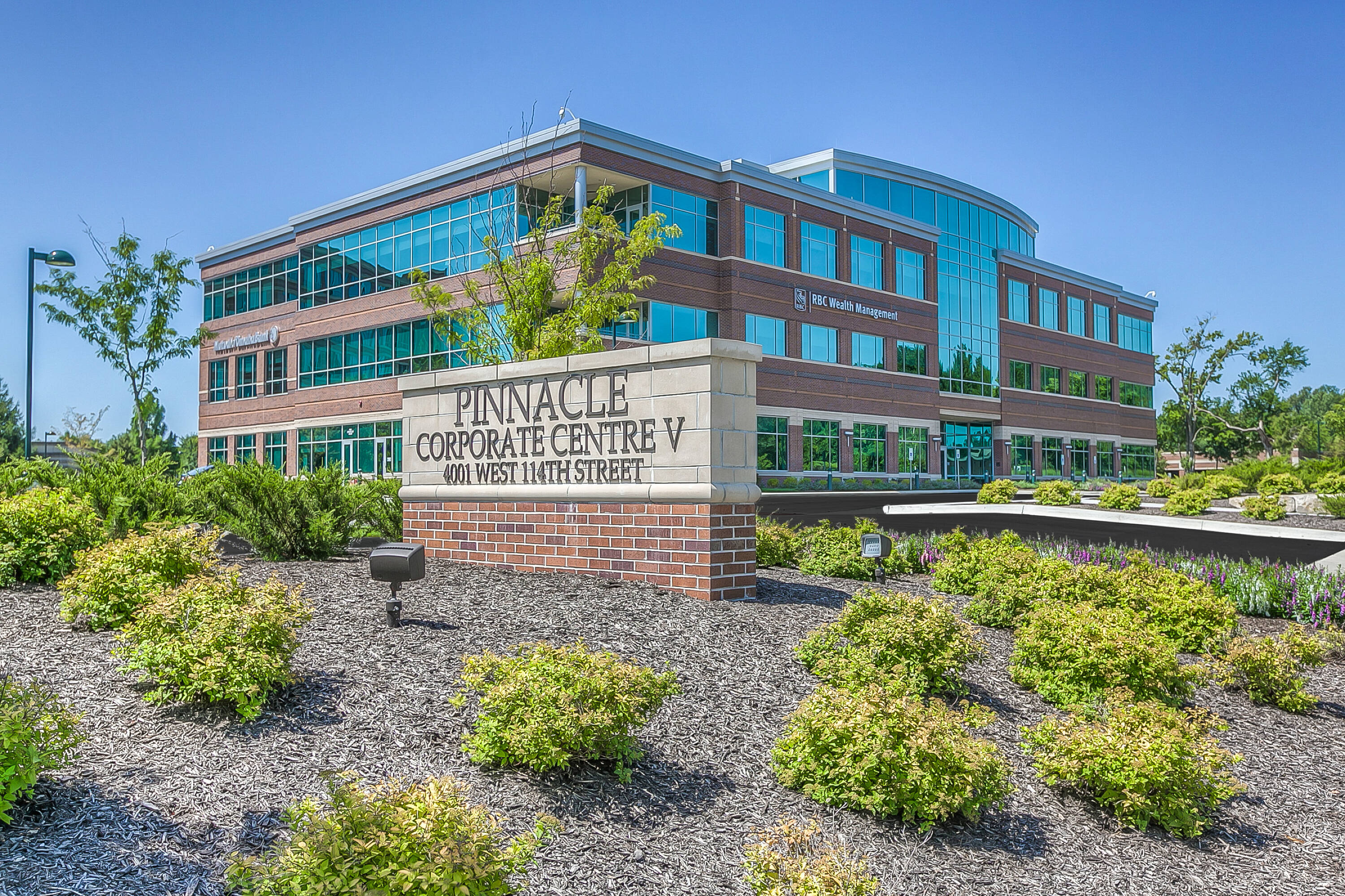 114th & Tomahawk Creek Parkway, Leawood, KS 66211