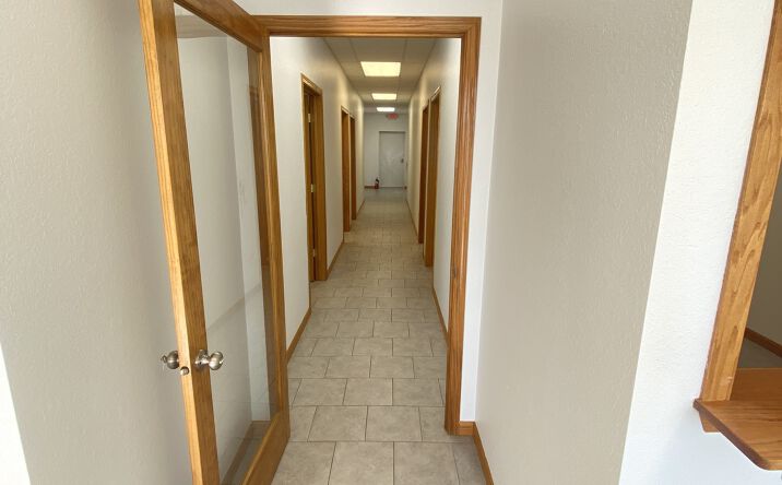 Pictures of Retail, Office property located at 340 E Ann St, Kaukauna, WI 54130 for lease - image #1