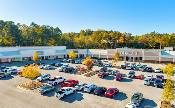 Pictures of Retail, Office, Restaurant property located at 3901 Hixson Pike, Chattanooga, TN 37415 for lease - image #1