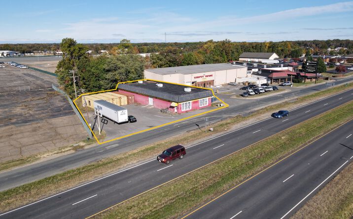Pictures of Retail, Industrial property located at 4905 Patriot Hwy, Fredericksburg, VA 22408 for lease - image #1