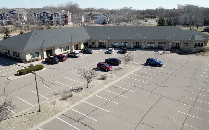 Pictures of Office property located at 3738 Coon Rapids Blvd NW, Coon Rapids, MN 55433 for lease - image #1