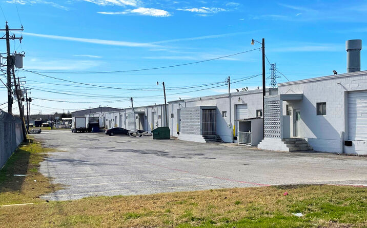 Pictures of Industrial property located at 10728 S. Pipeline Drive, Hurst, TX 76053 for lease - image #1