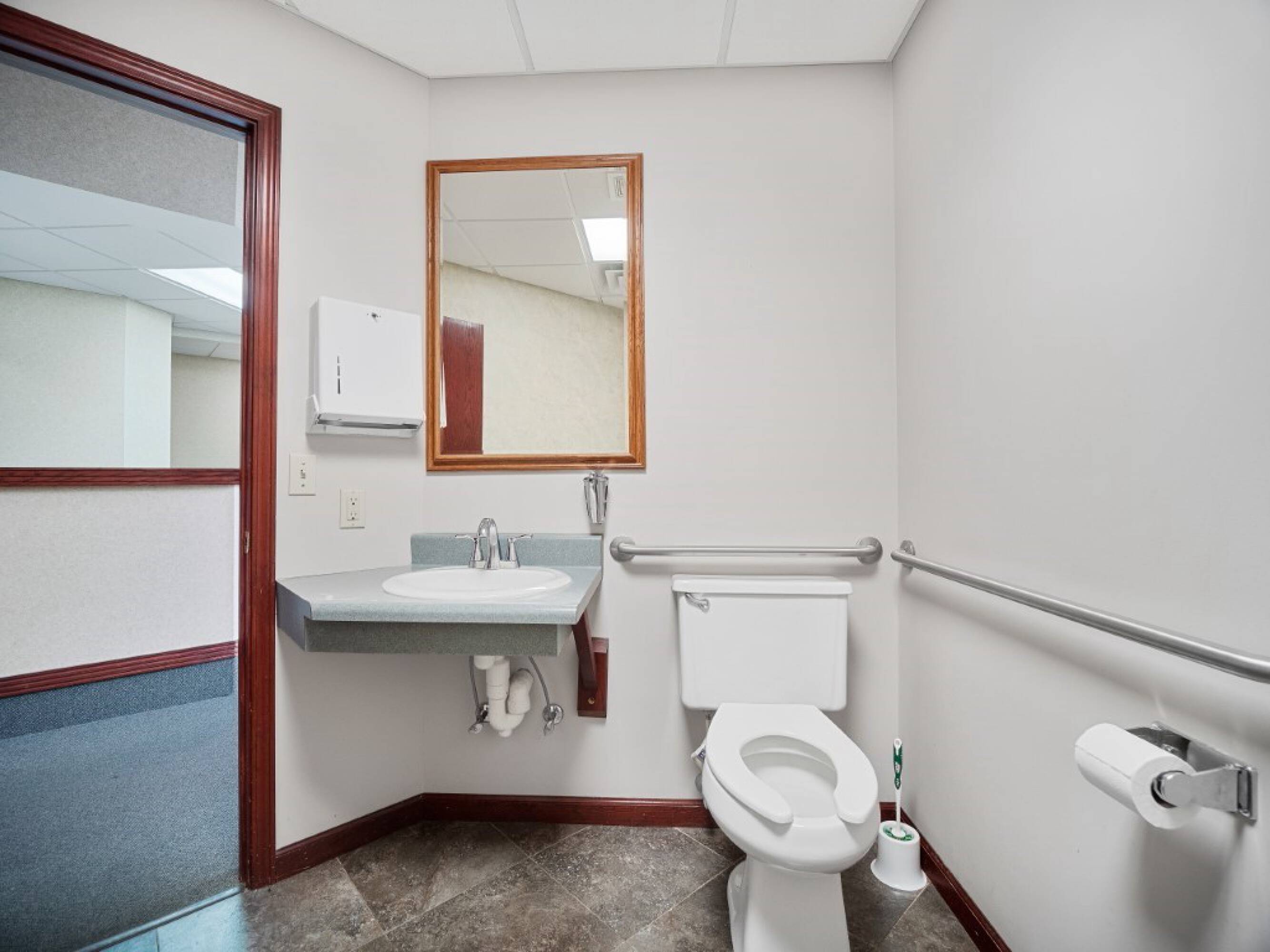 7209 Engle Rd, Fort Wayne, IN 46804