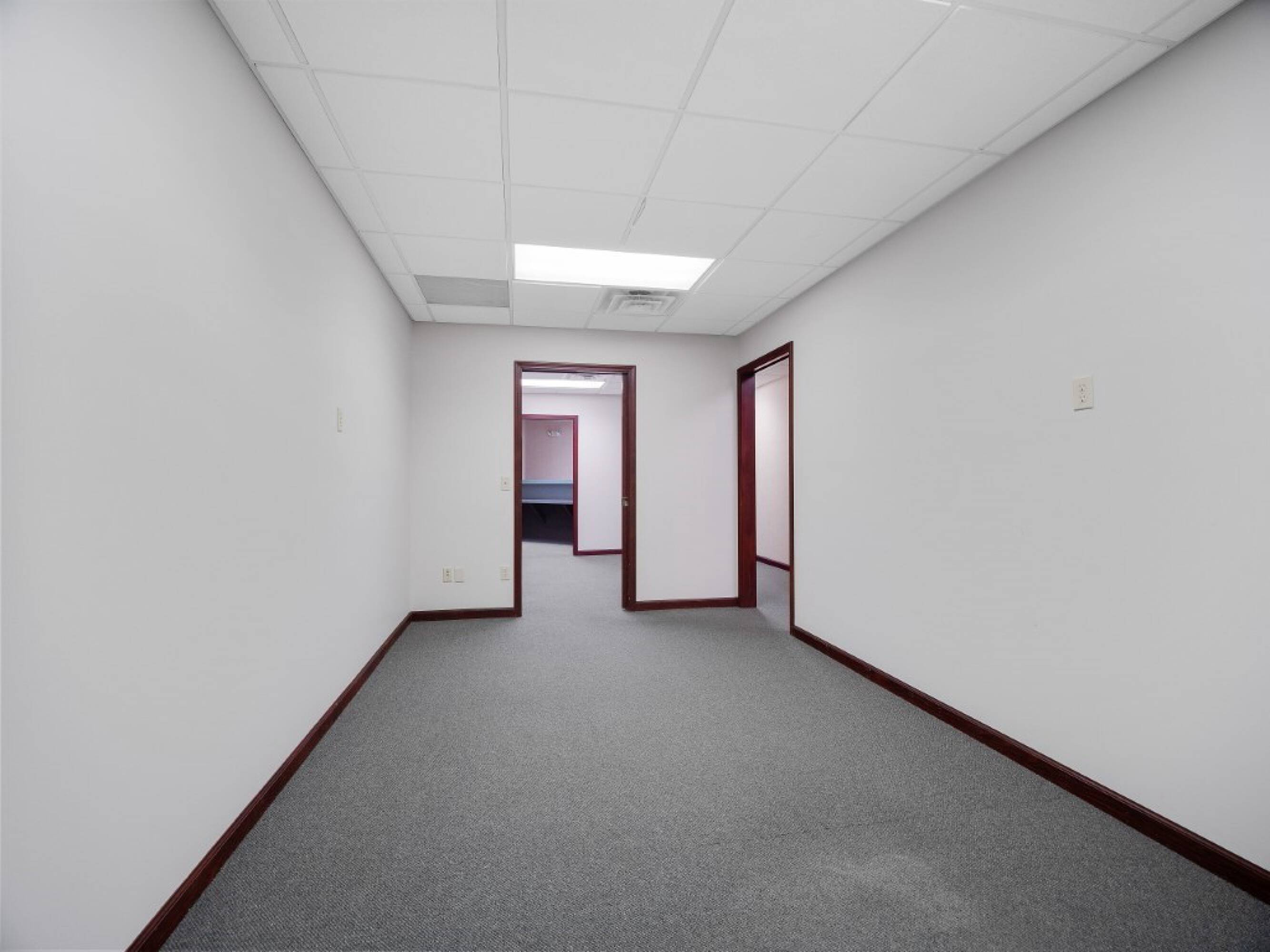 7209 Engle Rd, Fort Wayne, IN 46804