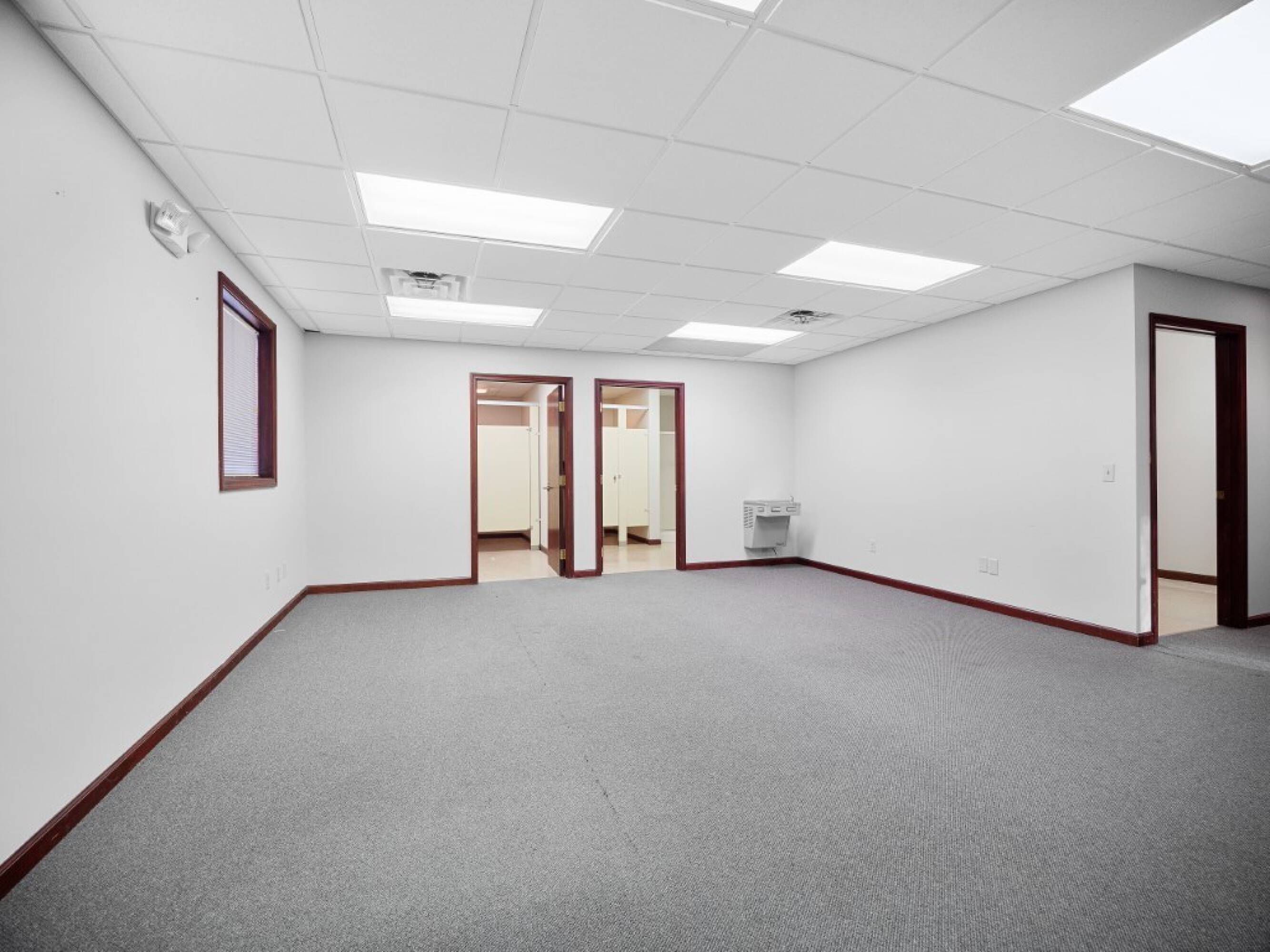 7209 Engle Rd, Fort Wayne, IN 46804