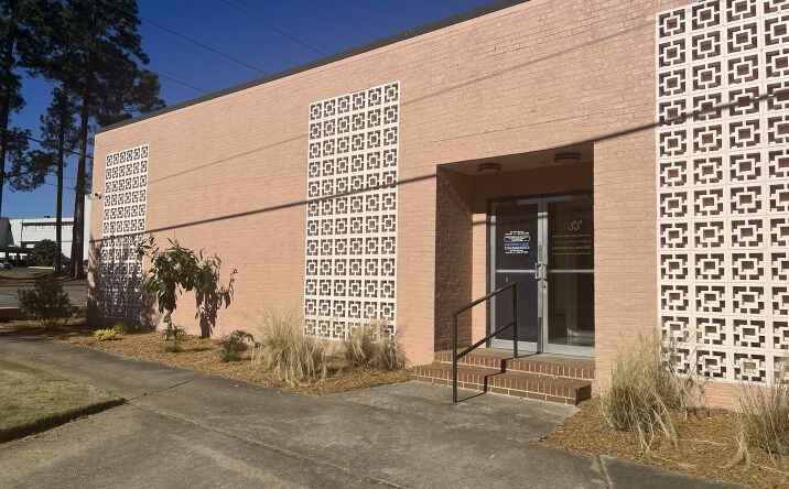Pictures of Office property located at 811 N Cobb St, Milledgeville, GA 31061 for lease - image #1