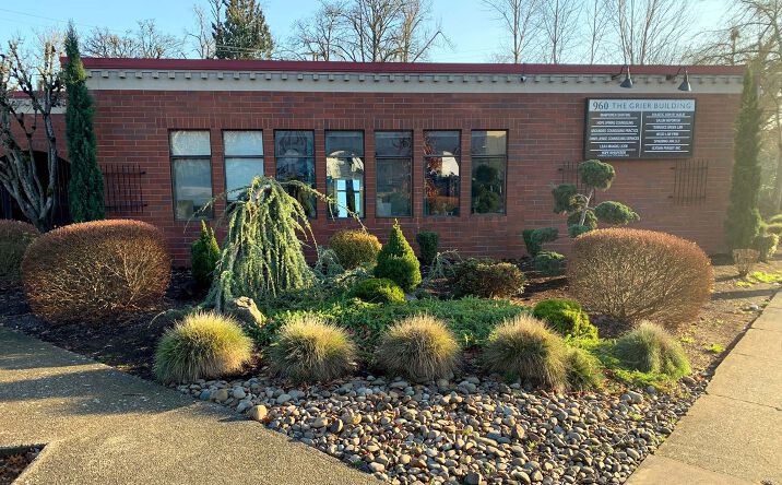 Pictures of Office property located at 960 Broadway St NE, Salem, OR 97301 for lease - image #1
