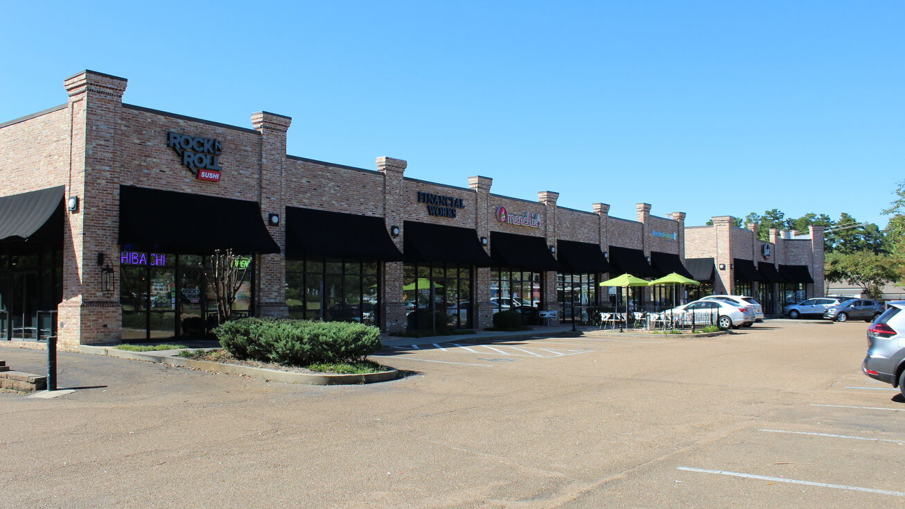 733 Lake Harbour Drive, Ridgeland, VA 39157 Retail Space for Lease