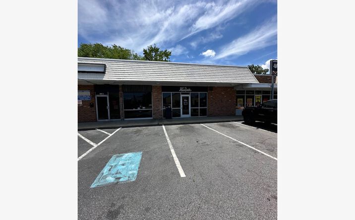 Pictures of Industrial property located at 930 Briar Hill Rd, Norfolk, VA 23502 for lease - image #1