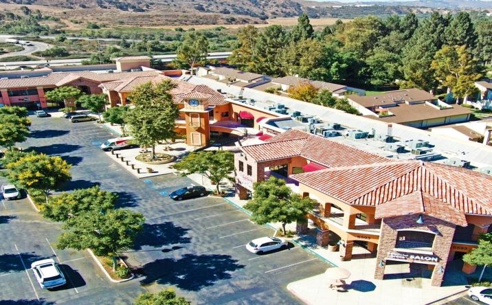 Pictures of Retail, Office, Restaurant property located at 6591-6599 Collins Drive, Moorpark, CA 93021 for lease - image #1