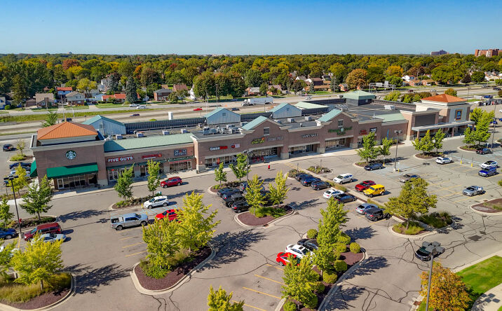 Pictures of Retail property located at 23111 W Outer Dr, Allen Park, MI 48101 for lease - image #1