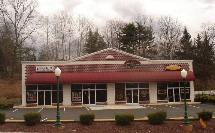 Pictures of Retail, Office property located at 2526 Mosside Blvd, Monroeville, PA 15146 for lease - image #1