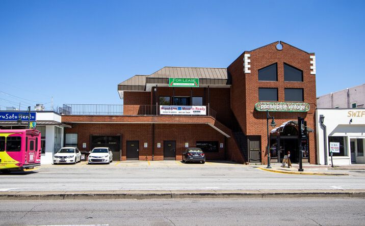 Pictures of Retail, Office property located at 746 Harden St, Columbia, SC 29205 for lease - image #1