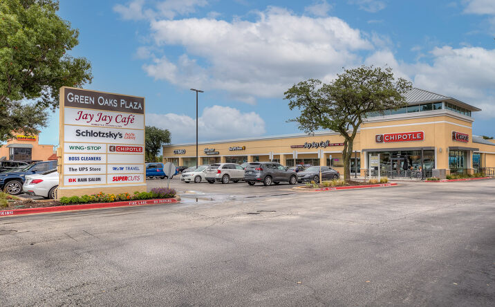 Pictures of Retail property located at 5727 I-20 Frontage Rd, Arlington, TX 76017 for lease - image #1