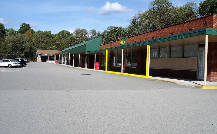 Pictures of Retail, Office, Industrial property located at 500 Garden City Dr, Monroeville, PA 15146 for lease - image #1