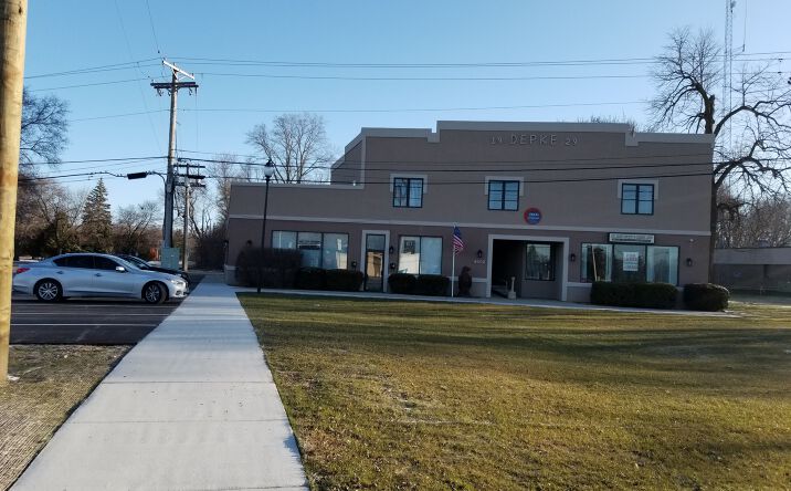 Pictures of Office property located at 4606 Old Grand Ave, Gurnee, IL 60031 for lease - image #1