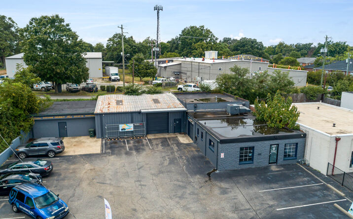 Pictures of Industrial property located at 946 S Chapman St, Greensboro, NC 27403 for lease - image #1
