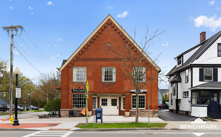 Pictures of Special Purpose, Office, Retail property located at 16 S Main St, Pittsford, NY 14534 for lease - image #1