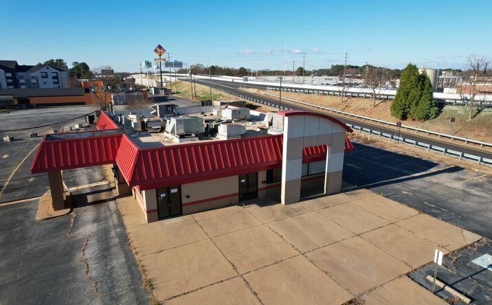Pictures of Retail property located at 100 Simuel Rd, Spartanburg, SC 29303 for lease - image #1