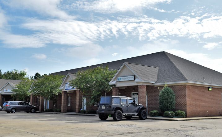 Pictures of Office property located at 5735 Office Park Cir, Montgomery, AL 36116 for lease - image #1