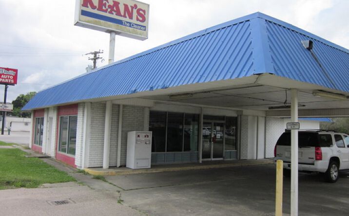 Pictures of Retail property located at 311 S Burnside Ave, Gonzales, LA 70737 for lease - image #1