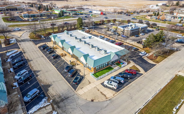 Pictures of Retail, Office property located at 108 Valley Dr, Elburn, IL 60119 for sales - image #1