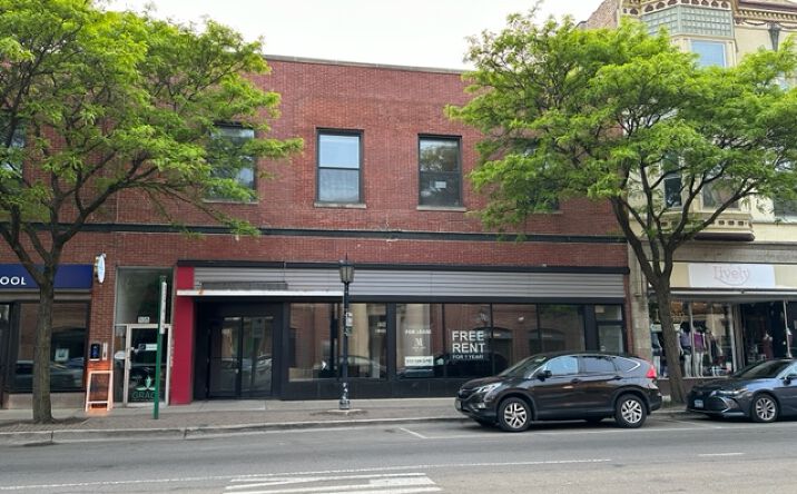 Pictures of Retail, Office, Restaurant property located at 107 N Oak Park Ave, Oak Park, IL 60301 for sales - image #1