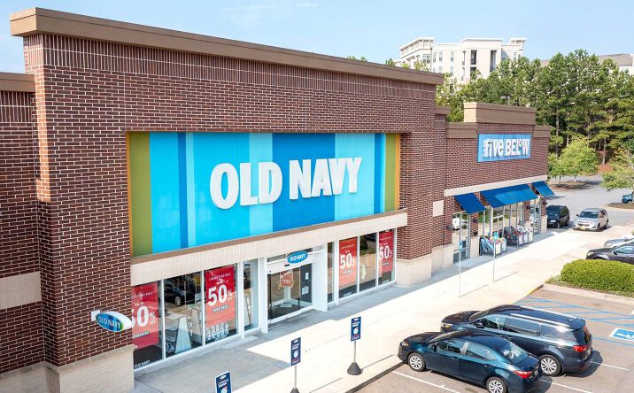 Pictures of Retail, Restaurant property located at 120-142 Woodstock Square Avenue, Woodstock, GA 30189 for lease - image #1
