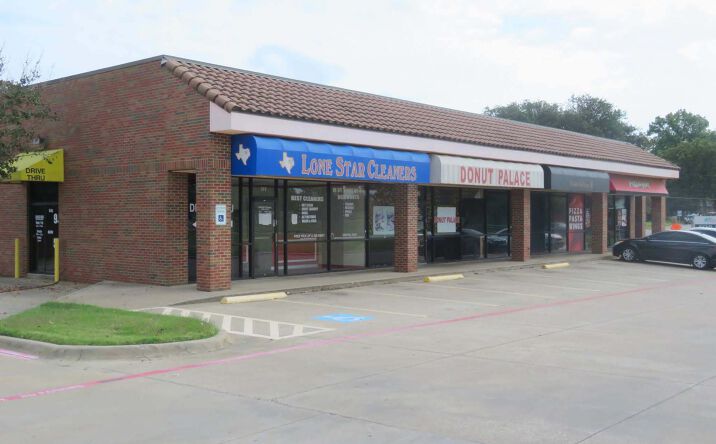 Pictures of Retail property located at 3601 SW Green Oaks Blvd, Arlington, TX 76017 for lease - image #1