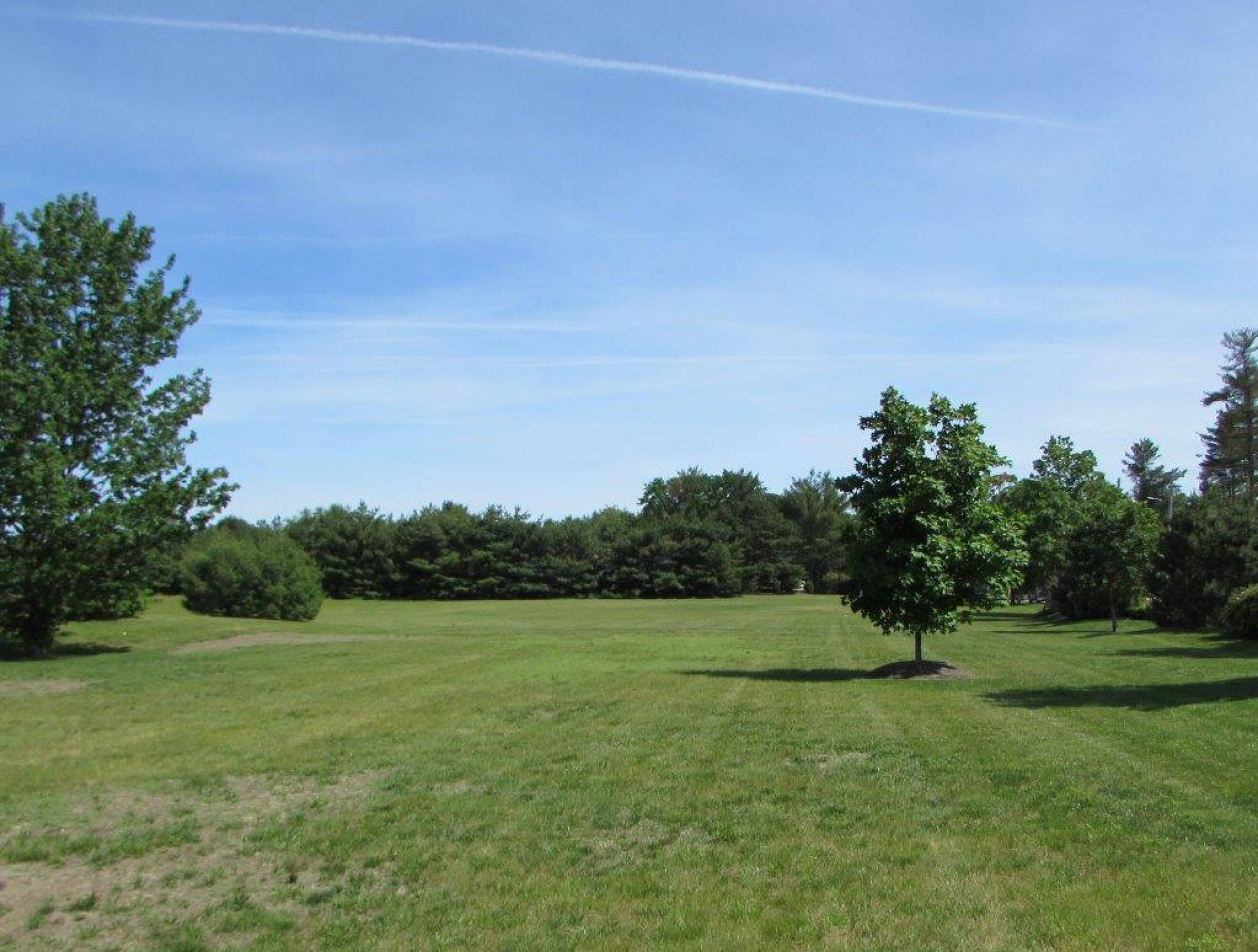 130 Shaker Rd, Gray, ME 04039