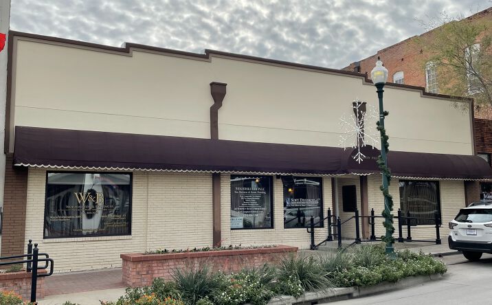Pictures of Office property located at 212 E Virginia St, McKinney, TX 75069 for lease - image #1