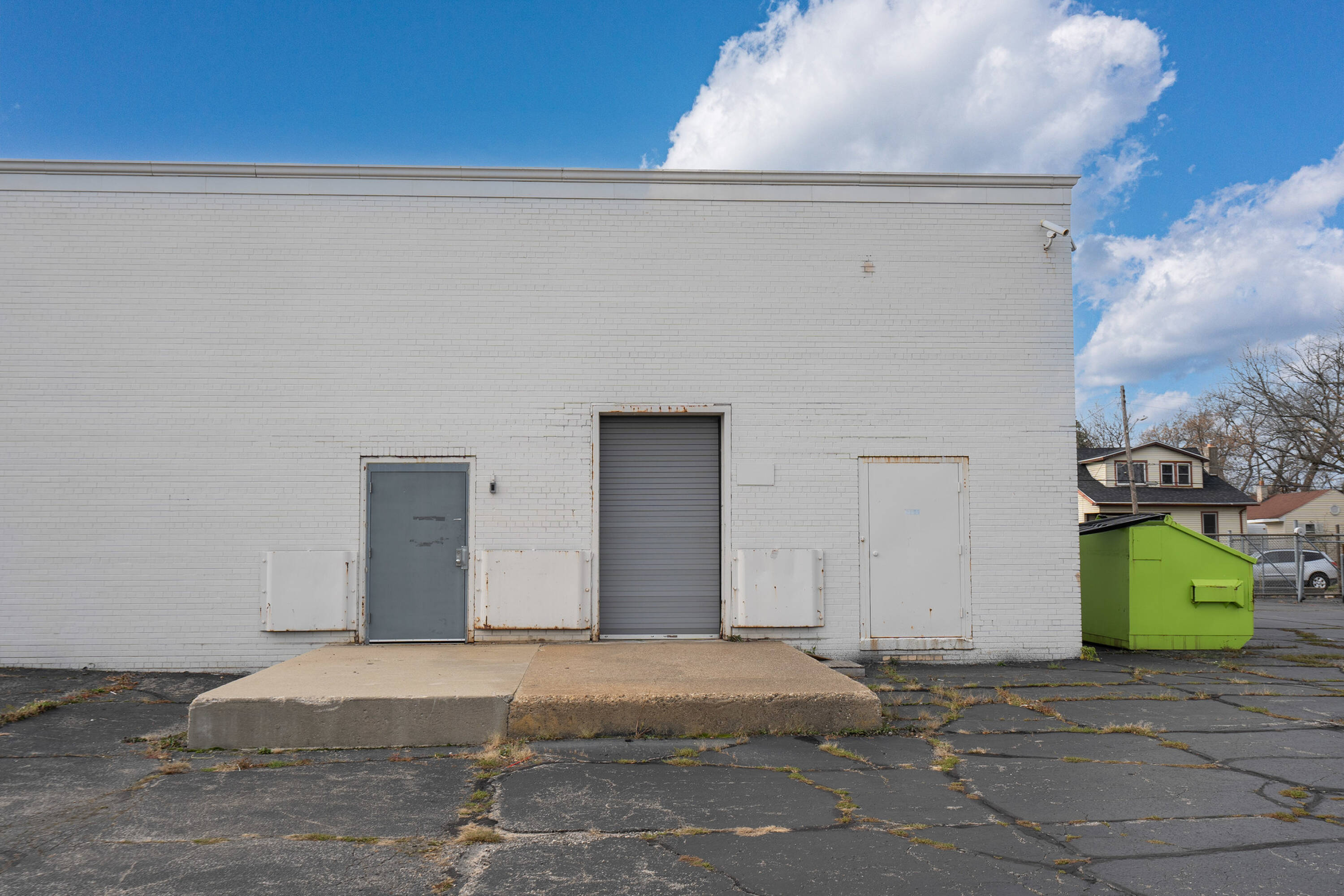 3018 Corunna Rd, Flint, MI 48503