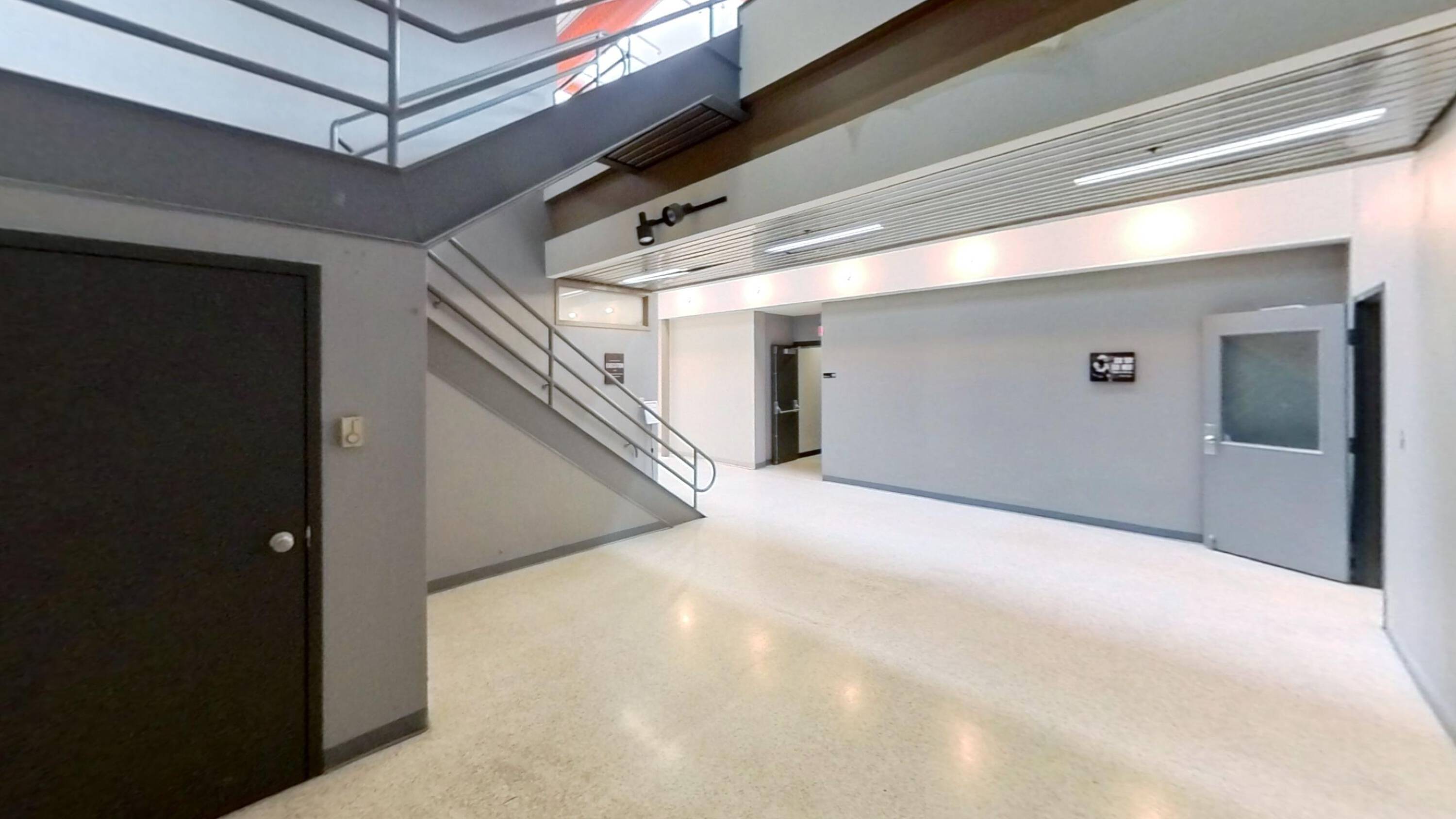3046392