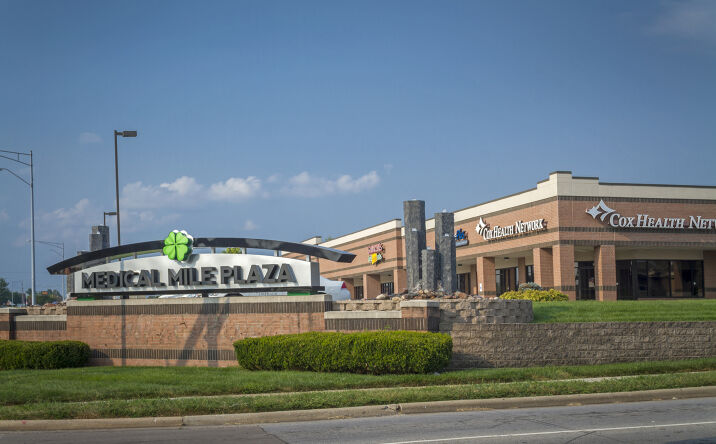 Pictures of Retail, Office, Restaurant property located at 3302 S National Ave, Springfield, MO 65807 for lease - image #1