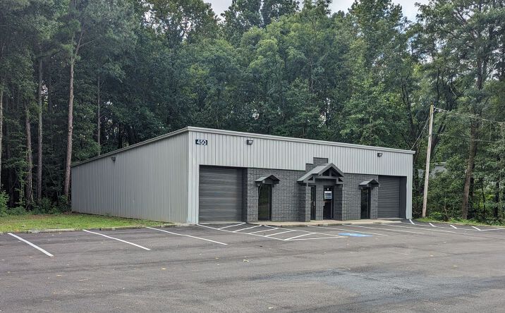 Pictures of Industrial property located at 500 Pike Park Dr, Lawrenceville, GA 30046 for lease - image #1