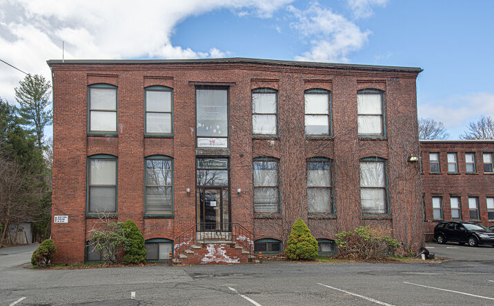 Pictures of Office property located at 320 Riverside Dr, Northampton, MA 01062 for lease - image #1