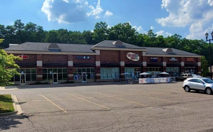 Commerce Charter Township, MI Commercial Real Estate for Lease 