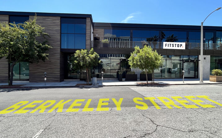 Pictures of Retail, Office property located at 3032 Wilshire Blvd, Santa Monica, CA 90403 for lease - image #1