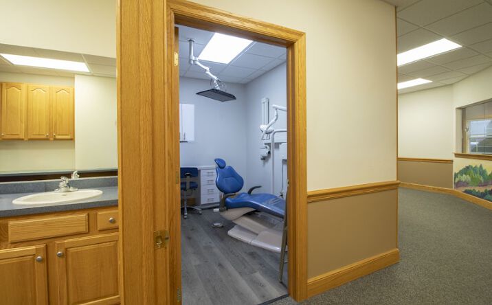 Pictures of Office property located at 115-151 Sully's Trail, Pittsford, NY 14534 for lease - image #1