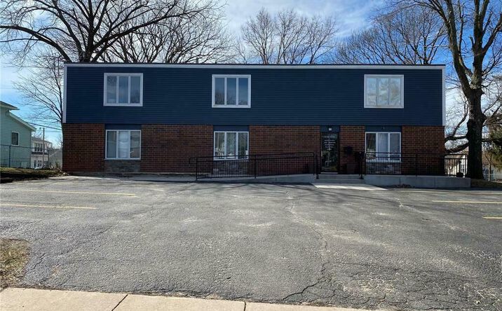Pictures of Office property located at 755 9th Avenue, Marion, IA 52302 for lease - image #1