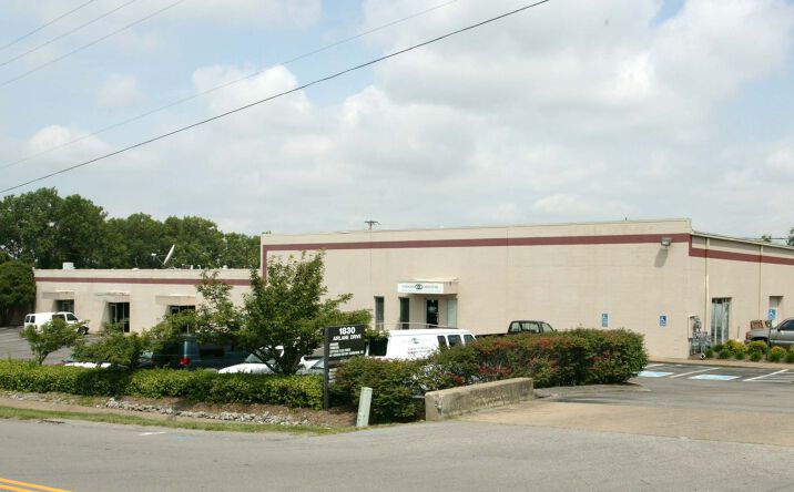Pictures of Office, Industrial property located at 1830 Air Ln Dr, Nashville, TN 37210 for lease - image #1